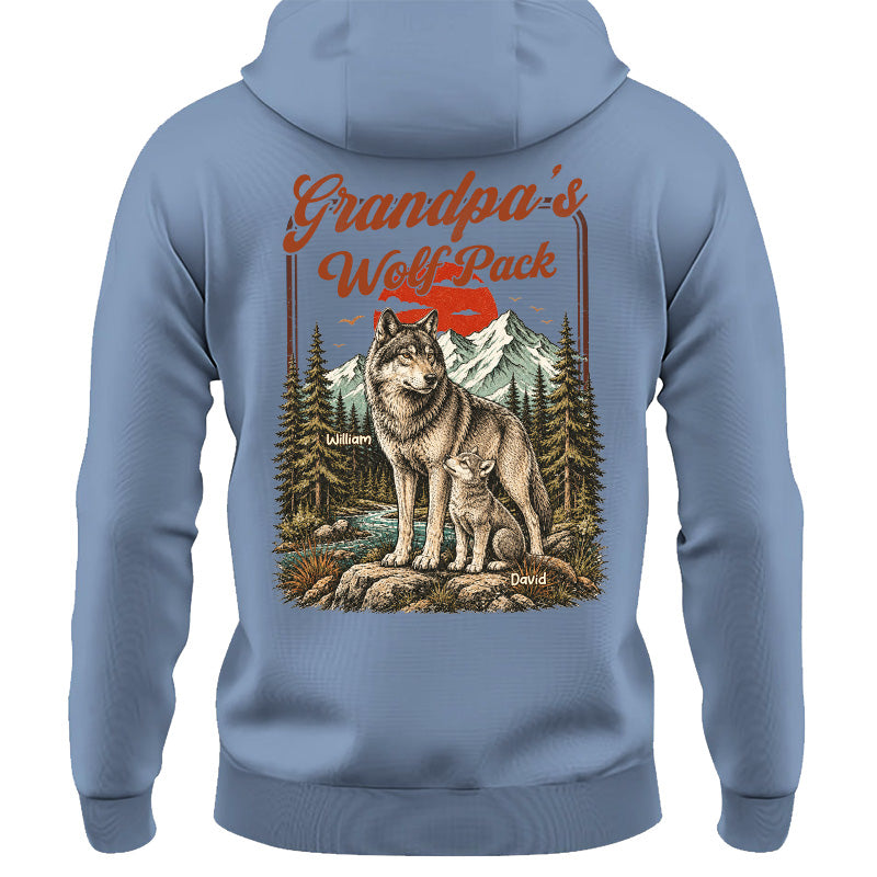 Personalized Grandpa Wolf Pack T-Shirt Father Day Gifts for Dad Funny Papa Tshirt Cool Daddy Wolf Vintage Retro Shirt for Men Pt99